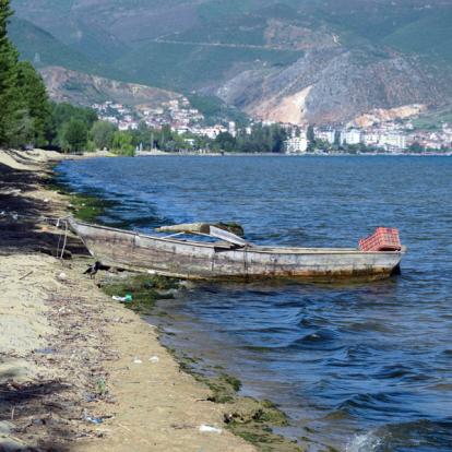Voyage en Albanie: Découverte des paysages montagneux et excursion balnéaire dans le sud