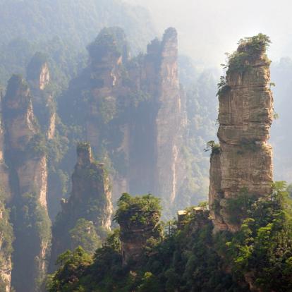 Voyage en Chine : Monts Embrumés de Zhangjiajie & Fenghuang authentique