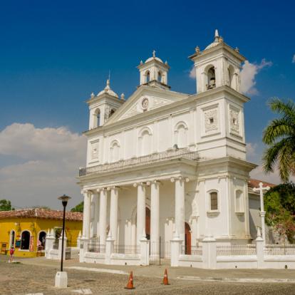 Voyage au Salvador : Sites Mayas et Villages Coloniaux