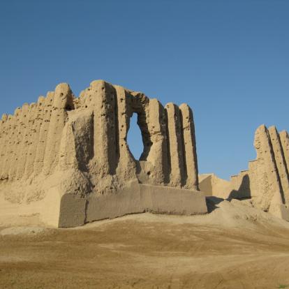 Voyage au Turkménistan : Les Charmes Cachés du Désert