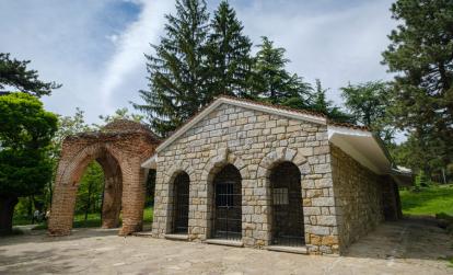 A Découvrir en Bulgarie - Tombe Thrace de Kazanlak