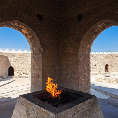 Temple du Feu Ateshgah Voyage en Azerbaïdjan - Agence de Voyage Locale Promethea Voyages
