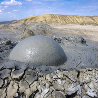 Parc National de Gobustan - Volcan de Boue Voyage en Azerbaïdjan - Agence de Voyage Locale Promethea Voyages