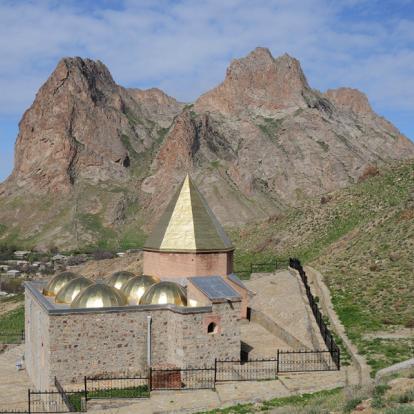 Nakhchivan - Elince Madrasa Voyage en Azerbaïdjan - Agence de Voyage Locale Promethea Voyages