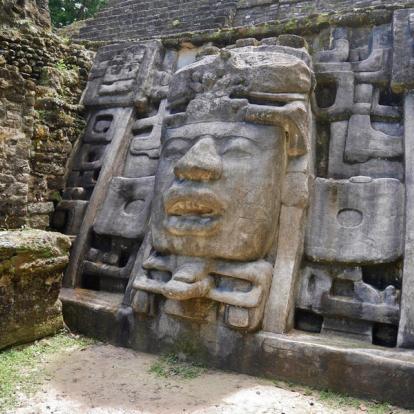 Site maya de Lamanai Voyage au Belize - Agence de Voyage Locale Mayan Zone