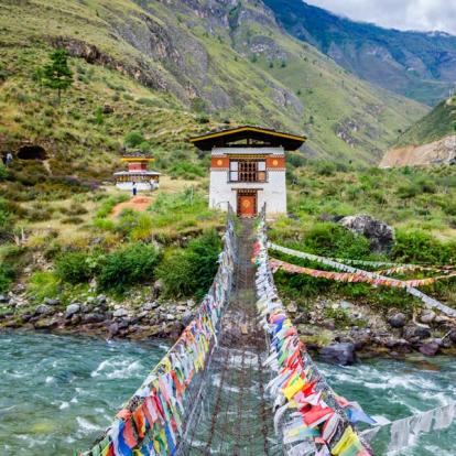 Lhakhang Monastery Voyage au Bhoutan - Agence de Voyage Locale Shanti Travel, Bhoutan