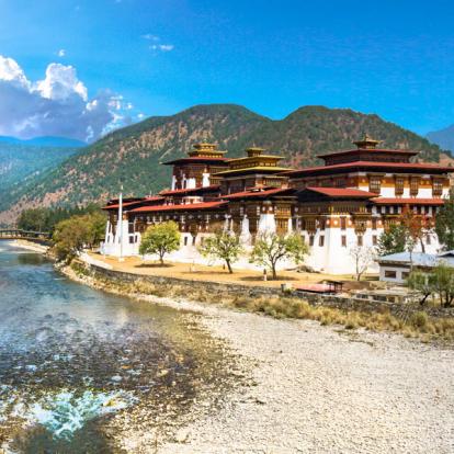 Punakha Dzong Monastery Voyage au Bhoutan - Agence de Voyage Locale Shanti Travel, Bhoutan