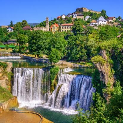 Jajce etl les Chutes Pliva Voyage en Bosnie-Herzégovine - Agence de Voyage Locale Almira Travel