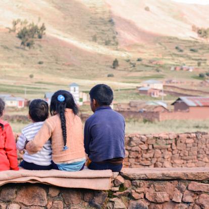 enfants Aymara Agence de Voyage Locale au Chili - Terra Chile