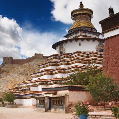 Tibet - Gyantse - Manastère Pelkhor Chode Voyage en Chine - Agence de Voyage Locale Taï Yang
