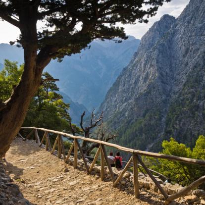 Gorges de Samaria Voyage en Crète - Agence de Voyage Locale Petassos Travel