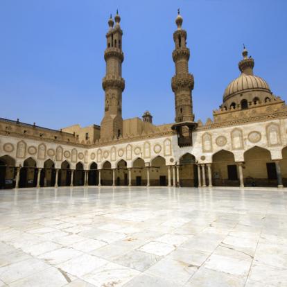 Le Caire - Mosquée Al-Azhar Voyage en Egypte - Agence de Voyage Locale Memphis Tours