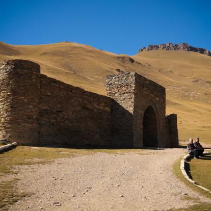 Caravansérail Tash Rabat Voyage au Kirghizistan - Agence de Voyage Locale Travel Experts