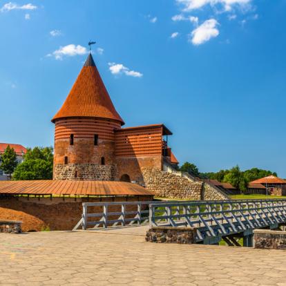 Kaunas - Ruine du Chateau Voyage dans les Pays Baltes - Agence de Voyage Locale Taïga Euro Baltika