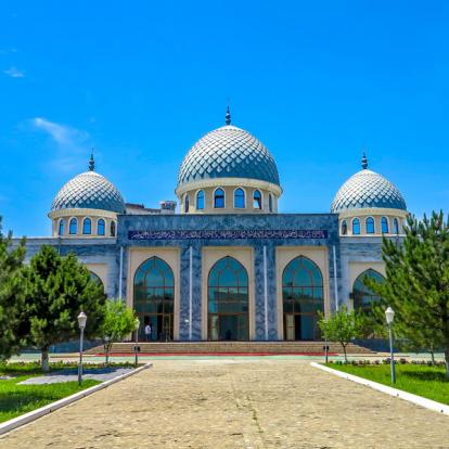 Tashkent - Friday Mosque Voyage en Ouzbékistan - Agence de Voyage Locale Central Asia Travel