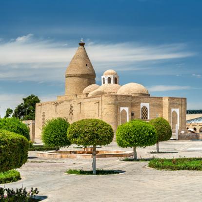 Boukhara - Chashma-Ayub Mausoleum Voyage en Ouzbékistan - Agence de Voyage Locale Marakanda Travel