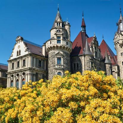 Château de Moszna Voyage en Pologne - Agence de Voyage Locale Polish Wonders