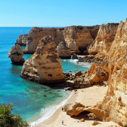 Algarve - Praia da Marinha Voyage au Portugal - Agence de Voyage Locale Terra Lusitania