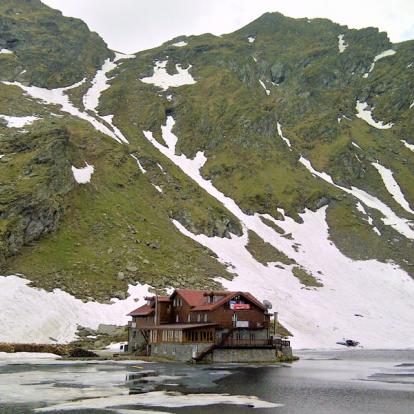 Lac Balea Montagne Fagaras Voyage en Roumanie - Agence de Voyage Locale Explore Romania