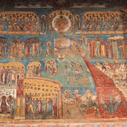 Monastère Voronet - Le Dernier Jugement Voyage en Roumanie - Agence de Voyage Locale Explore Romania