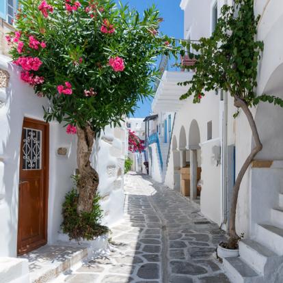 Paros - Parikia Voyage dans les Cyclades - Agence de Voyage Locale Orea Voyages