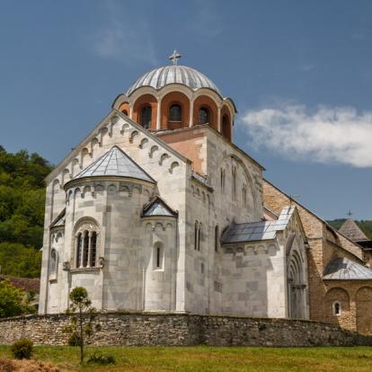 Monastère Studenica Voyage en Serbie - Agence de Voyage Locale Luminalis
