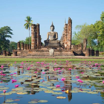 Sukhothai - Wat Chana Songkram Voyage en Thailande - Agence de Voyage Locale Mandarin Road
