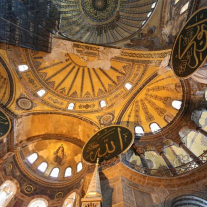 Istanbul - Hagia Sophia Voyage en Turquie - Agence de Voyage Locale Sobek Travel-RandoNatolia