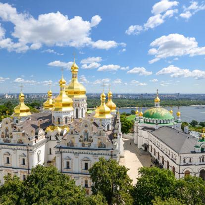 Kiev - Laure des Catacombes - Cathédrale Dormition Voyage en Ukraine - Agence de Voyage Locale Ukraine To Travel
