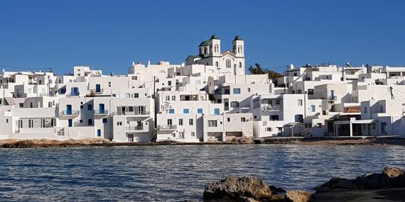 Voyage à Santorin et Paros Voyage à Santorin et Paros de Jean-Paul et Anne