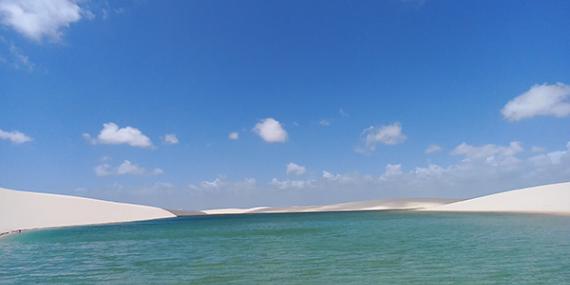 Lagon dans le parc des Lençois Maranhenses Voyage au Brésil de Marie V.