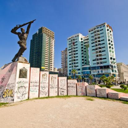 Durres - Monument des Partisans A Découvrir en Albanie - Durrës