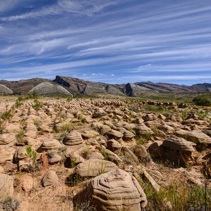 Parc national de Torotoro - Formations de champignons et montagnes Siete Vueltas A Découvrir en Bolivie - Le Parc de Torotoro