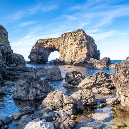 La grande arche de la mer de Pollet, péninsule de Fanad, comté de Donegal A Découvrir en Irlande - Le Comté de Donegal