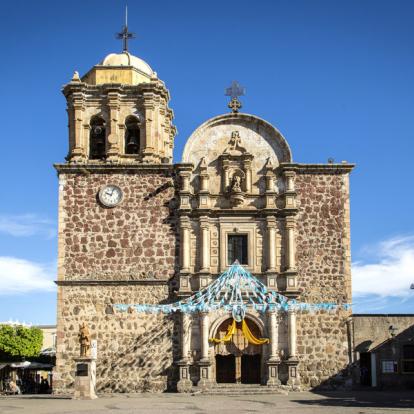 Tequila Village - Cathedrale A Découvrir au Mexique - Guadalajara