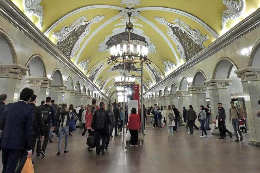 Russie - Le Métro de Moscou et ses plus belles stations