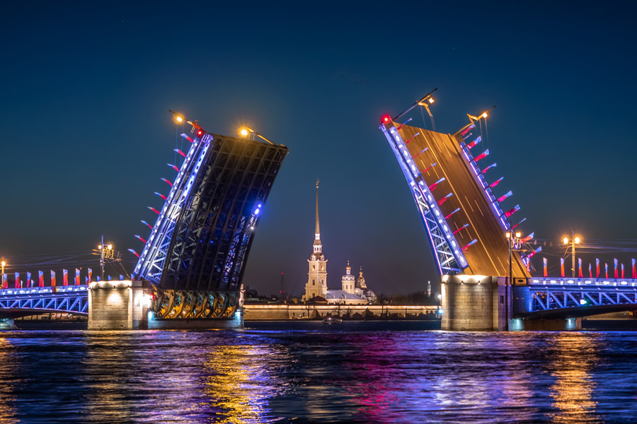 Russie - Voyage à St Pétersbourg au fil des événements