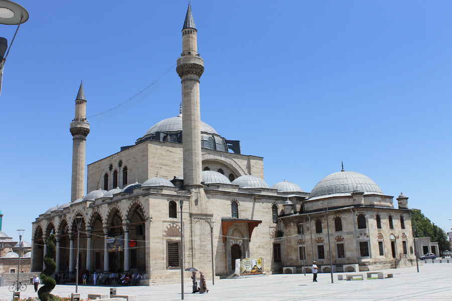 Turquie - L’ordre Mevlevi des Derviches Tourneurs