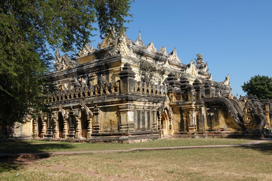 Birmanie - À la découverte d'Inwa, ancienne capitale royale