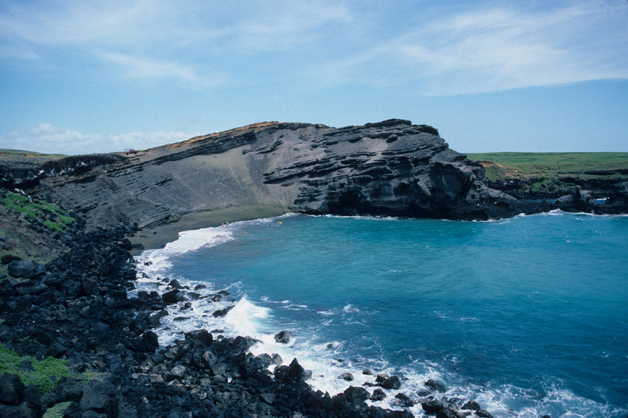 Hawaï - Terre Volcanique et Mer Emeraude