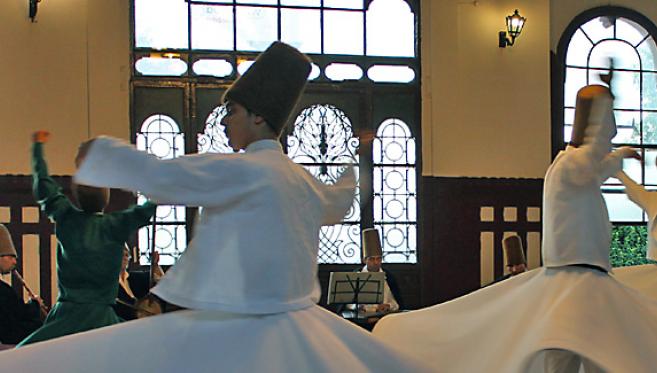 L’ordre Mevlevi des Derviches Tourneurs