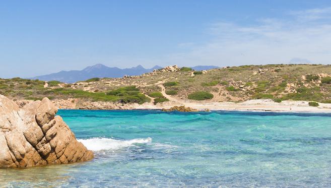 D'îles en criques en Corse du Sud