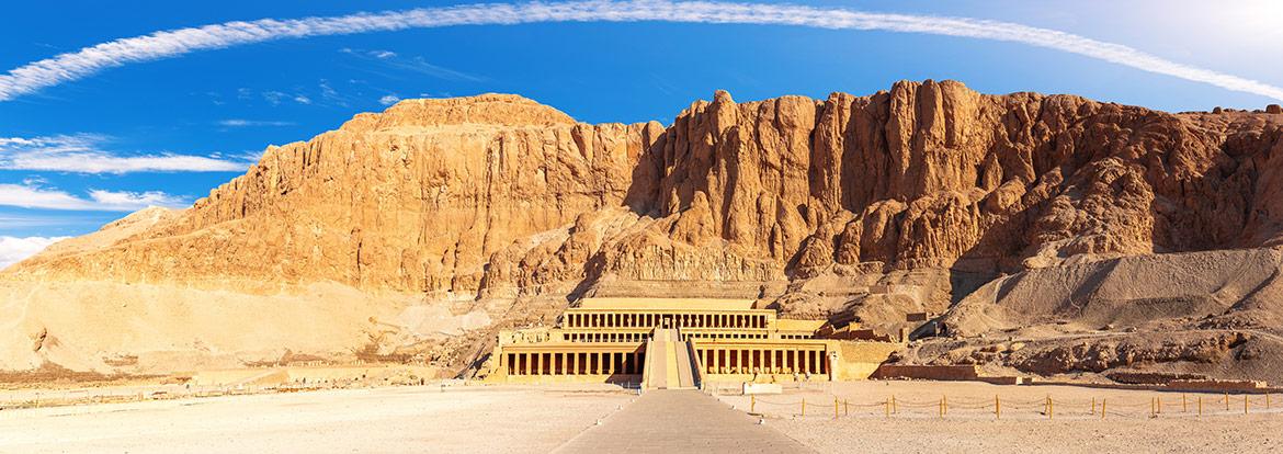 Temple of Hatshepsut main view, Luxor Guide de Voyage - Egypte