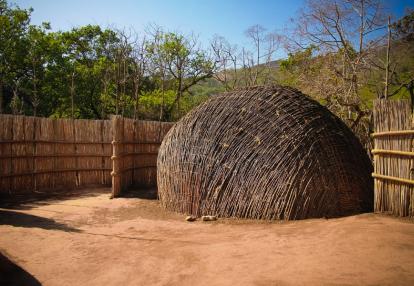 Swaziland - Traditional Hut Combiné Afrique du Sud et Mozambique - Du Kruger au Mozambique