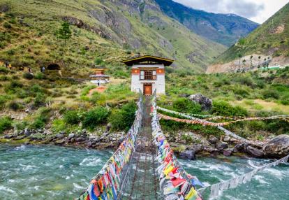 Lhakhang Monastery Voyage au Bhoutan - Jhomolhari, Trek au Pied de L'Himalaya