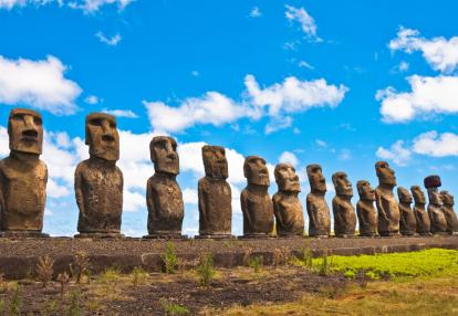 Moaïs à Ahu Tongariki Voyage au Chili - Aventure Chilienne et Bolivienne