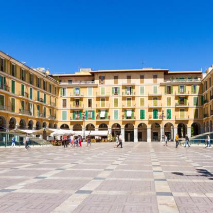 Circuit aux Baléares : Entre Découverte et Détente
