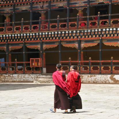 Paro - Rinpung Dzong Voyage au Bhoutan : Expérience et Immersion Culturelle