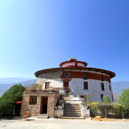Paro - Bhutan National museum Voyage au Bhoutan : Jhomolhari, Trek au Pied de L'Himalaya