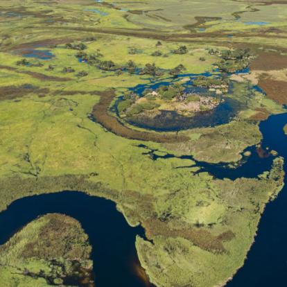 Okavango - Aerial Voyage au Botswana -Les Perles de l'Okavango